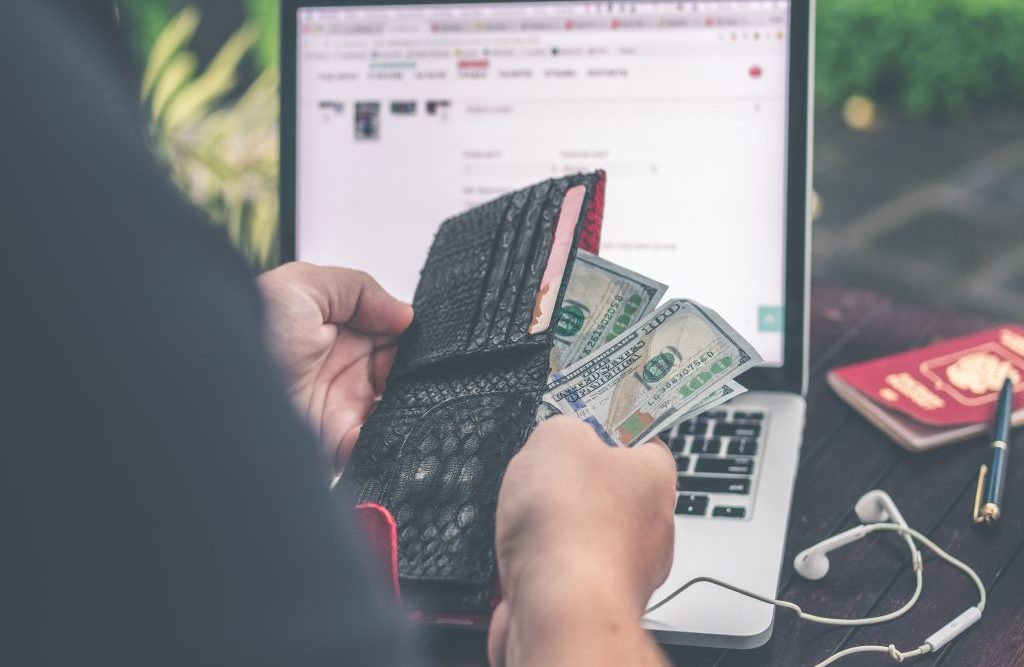 Ankiety internetowe – sposób na zarobek w sieci